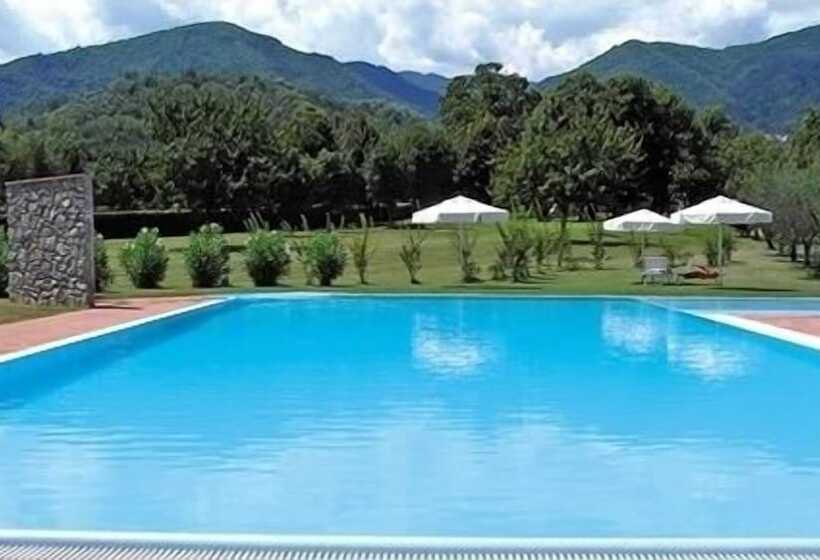 Отель Ca Del Moro Resort