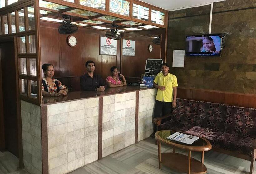 בית מלון כפרי Campal Beach Resort