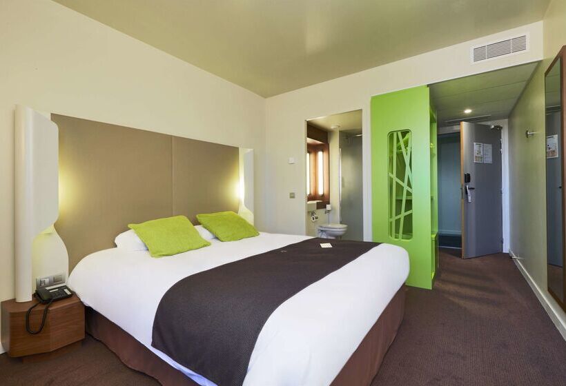 ホテル Campanile La Roche Sur Yon Centre Gare