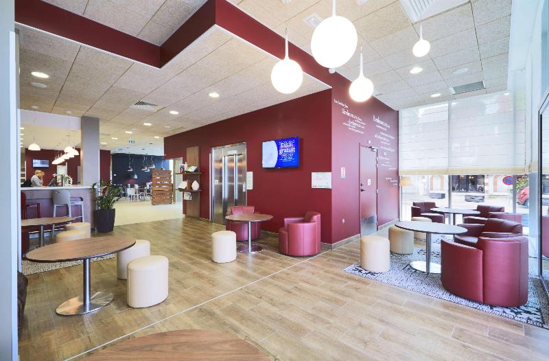 ホテル Campanile La Roche Sur Yon Centre Gare