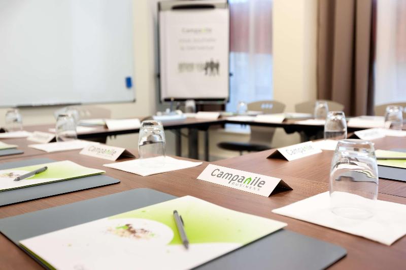 ホテル Campanile La Roche Sur Yon Centre Gare