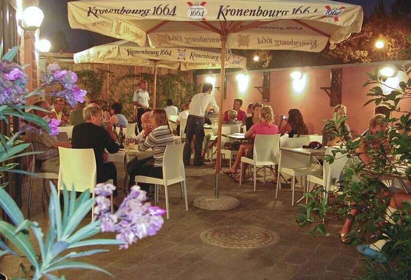 هتل Camping Village Torre Pendente