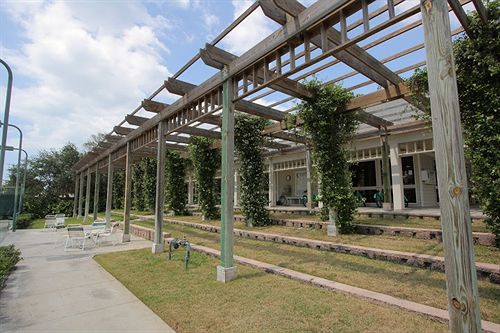 فندق Cedars Tennis Resort & Club