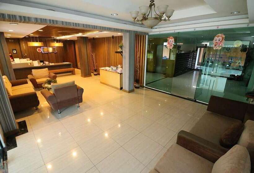 Отель Central Pattaya Residence