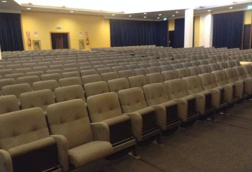 فندق Club Baia Samuele