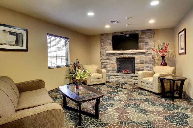 Cobblestone Hotel & Suites   Broken Bow