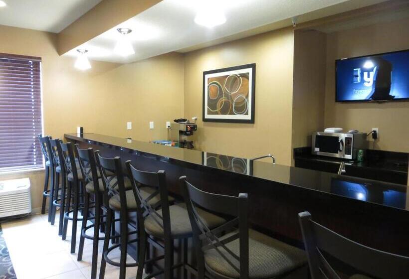 فندق Cobblestone Inn & Suites   Harper