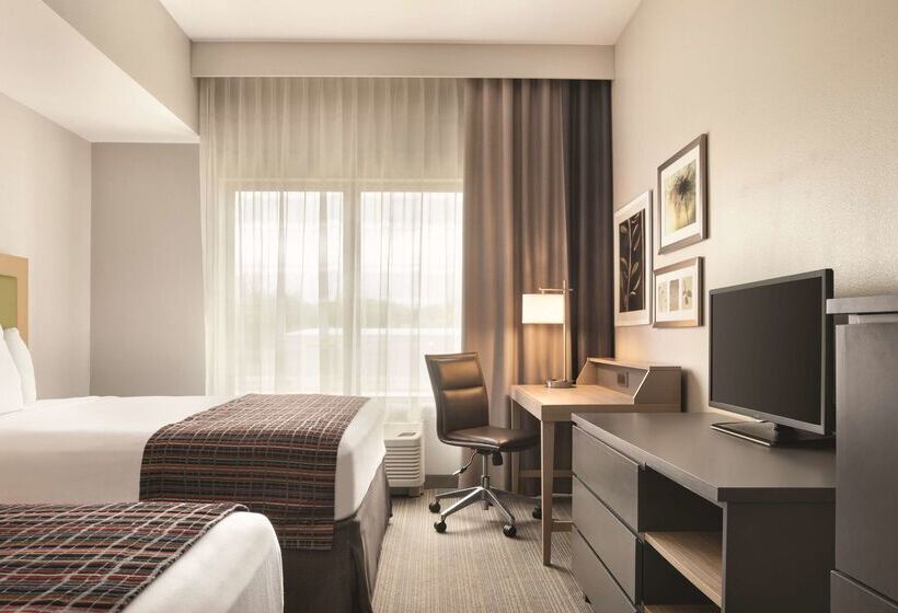 هتل Country Inn & Suites By Radisson, Springfield Southeast