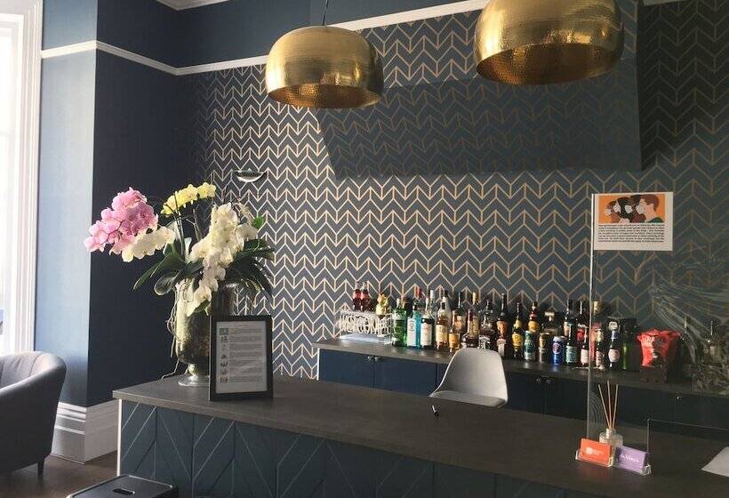 호텔 Da Vinci Eastbourne