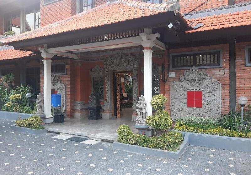 فندق Dewa Bharata Candidasa