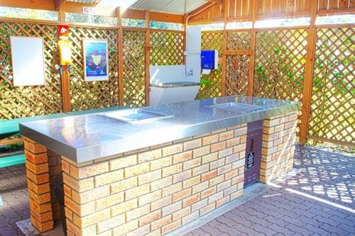 ホテル Strahan Beach Tourist Park