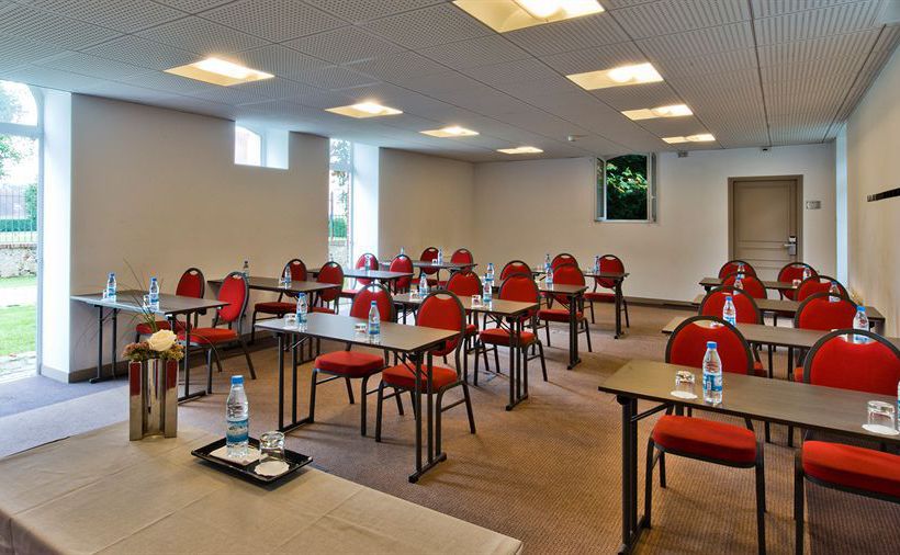 Отель Domaine Du Manet