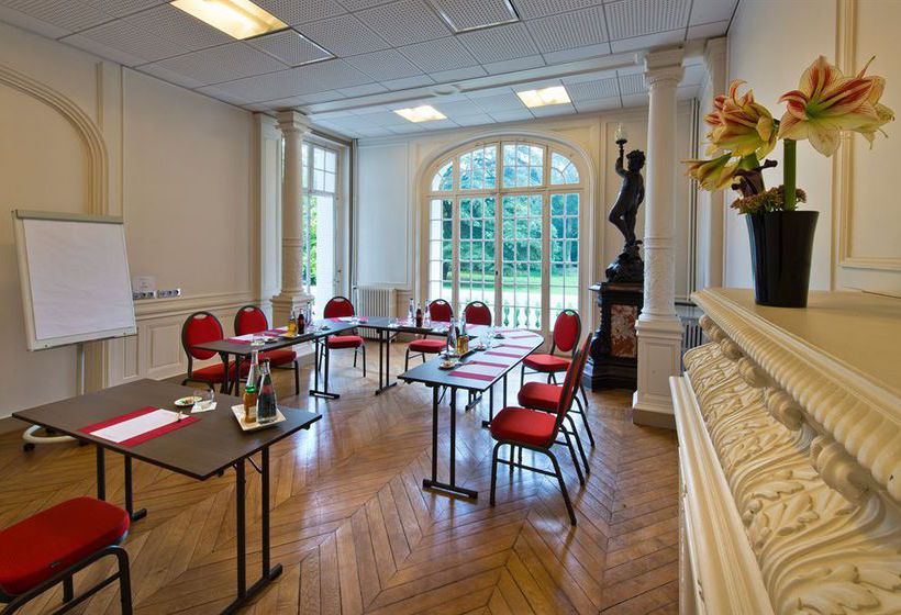 Отель Domaine Du Manet