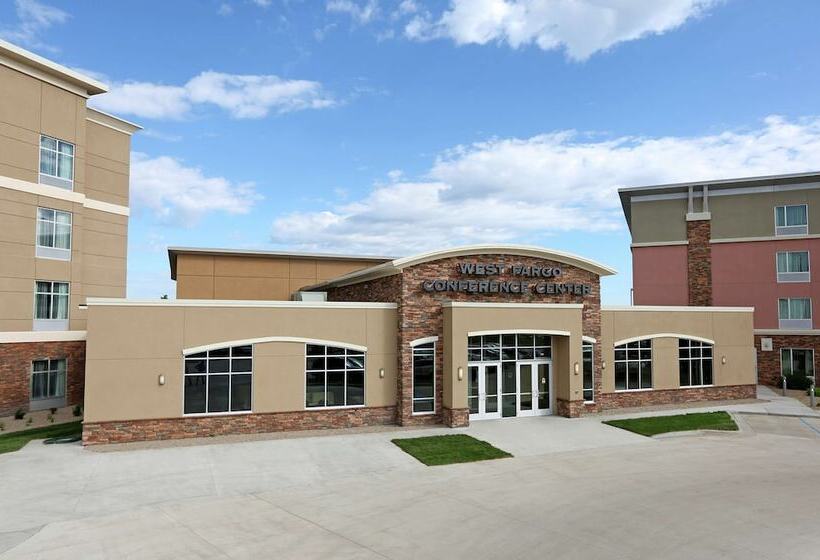 בית מלון כפרי Doubletree By Hilton West Fargo Sanford Medical Center Area