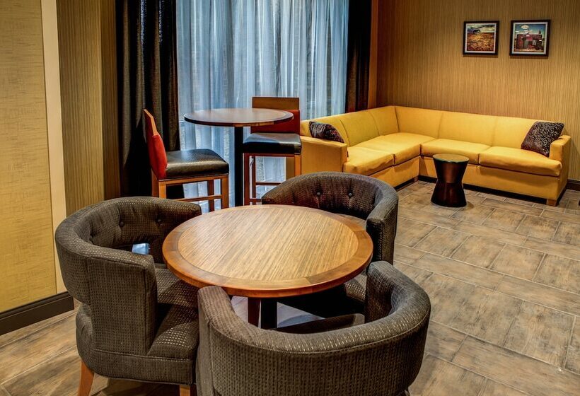 בית מלון כפרי Doubletree By Hilton West Fargo Sanford Medical Center Area