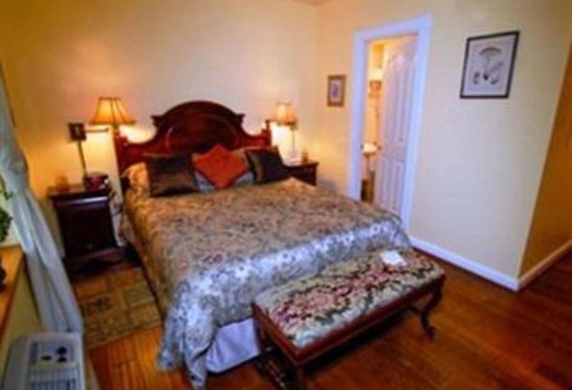 호텔 Excelsior Inn