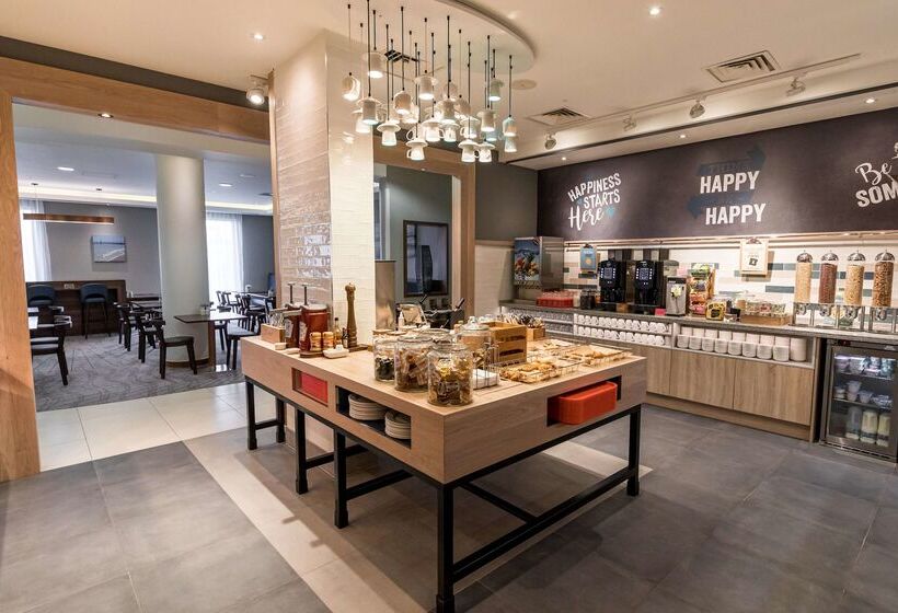 בית מלון כפרי Hampton By Hilton Bournemouth