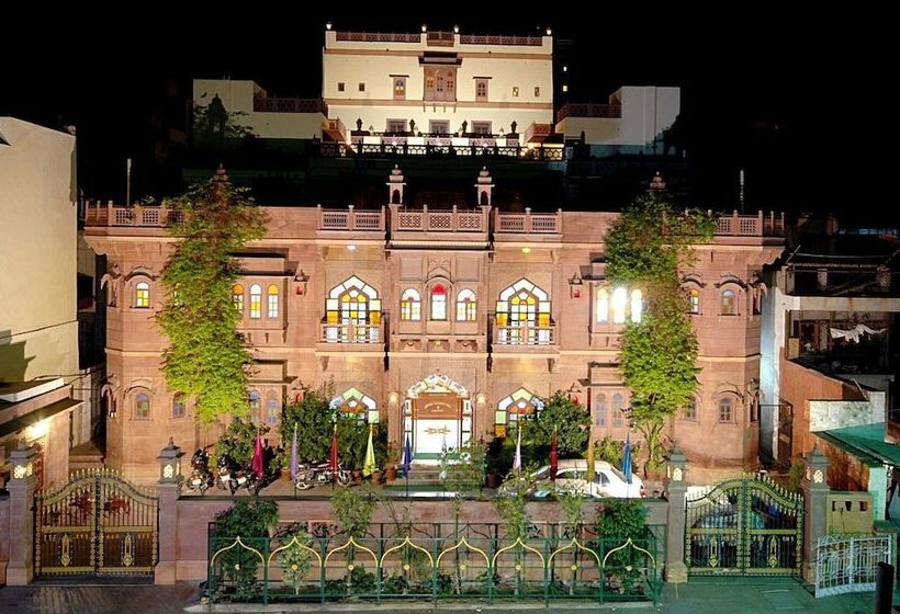 בית מלון כפרי Kuchaman Haveli