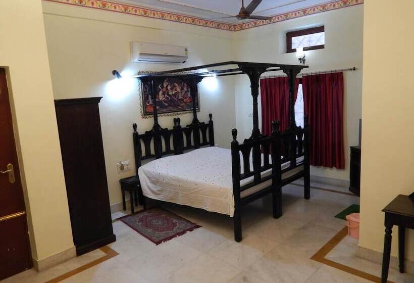 בית מלון כפרי Kuchaman Haveli