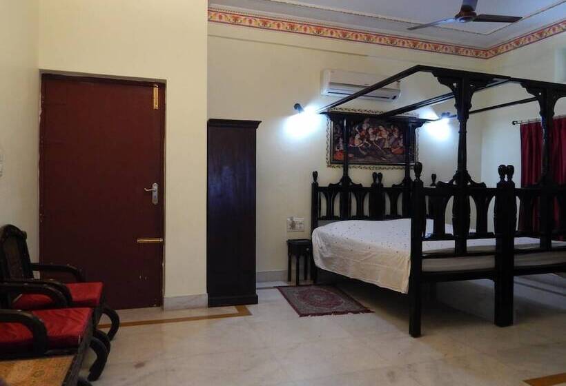 בית מלון כפרי Kuchaman Haveli