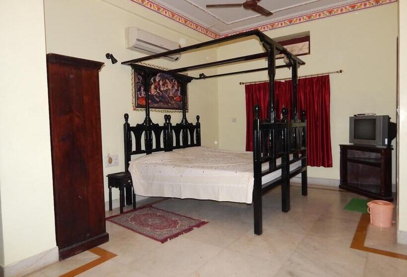 בית מלון כפרי Kuchaman Haveli