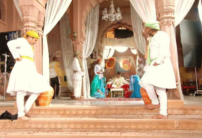 בית מלון כפרי Kuchaman Haveli