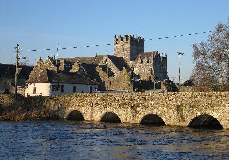 호텔 Horse & Jockey