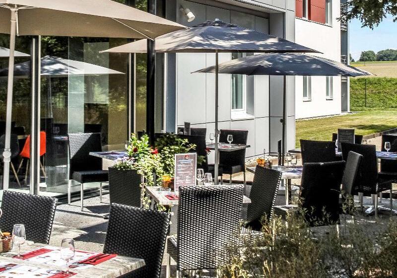 בית מלון כפרי Ibis Saintgenispouilly Geneve