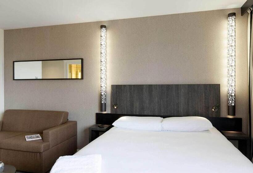 Отель Ibis Styles Flers