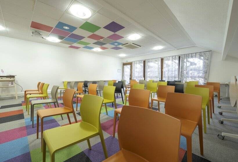 בית מלון כפרי Ibis Styles Sarrebourg