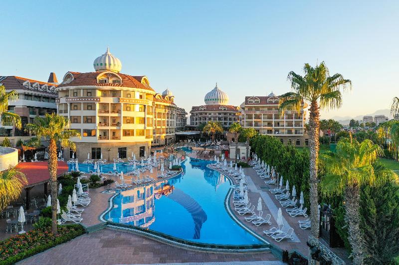 酒店 Kirman Belazur  Resort & Spa