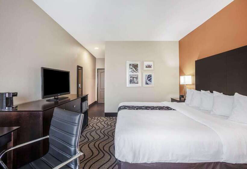 فندق La Quinta By Wyndham Beeville