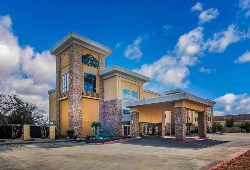 酒店 La Quinta By Wyndham Beeville