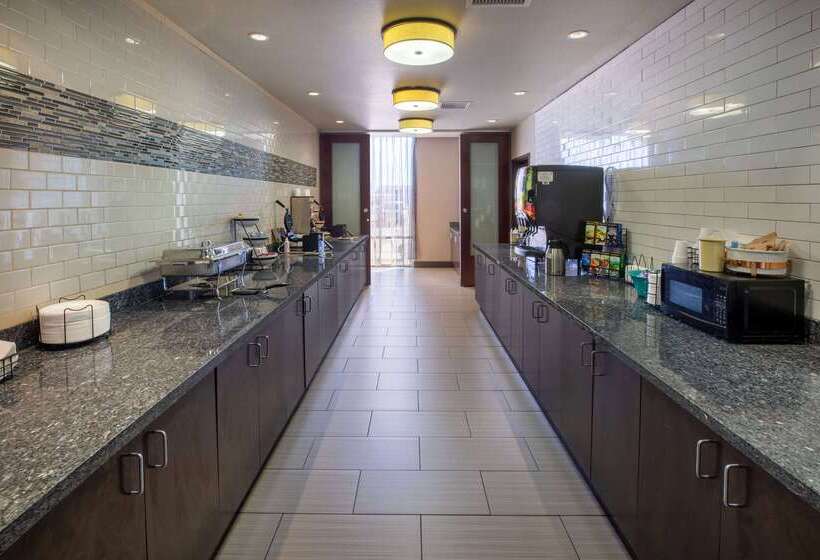 בית מלון כפרי La Quinta Inn & Suites By Wyndham Durant