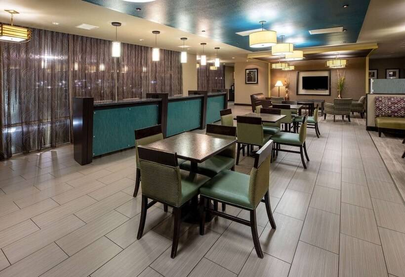 בית מלון כפרי La Quinta Inn & Suites By Wyndham Durant