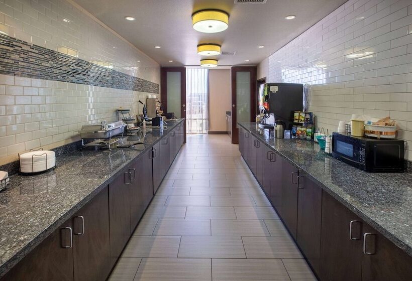 בית מלון כפרי La Quinta Inn & Suites By Wyndham Durant