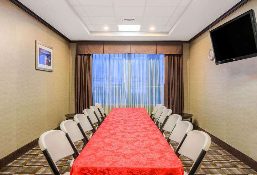 בית מלון כפרי La Quinta Inn & Suites Casino And Bar By Wyndham Glendive