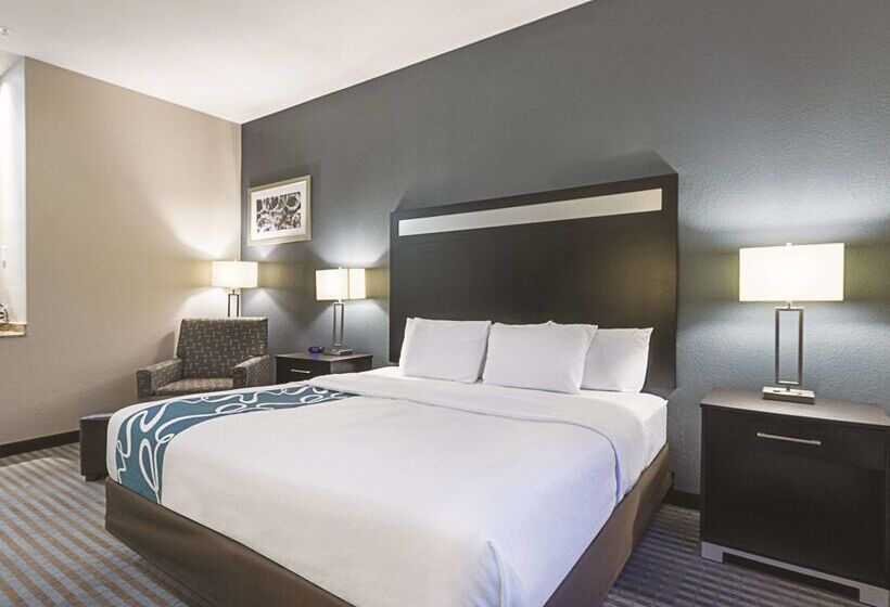 هتل La Quinta Inn & Suites Casino And Bar By Wyndham Glendive