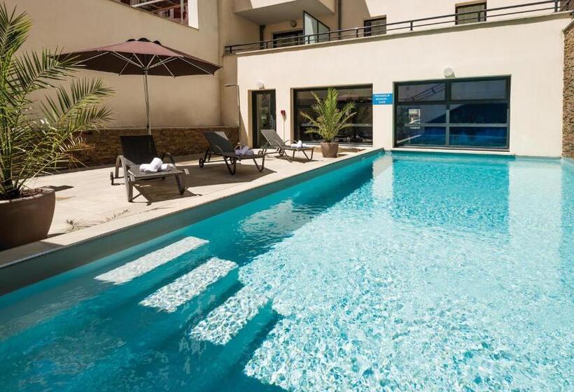 هتل Lagrange Vacances Les Patios Eugenie