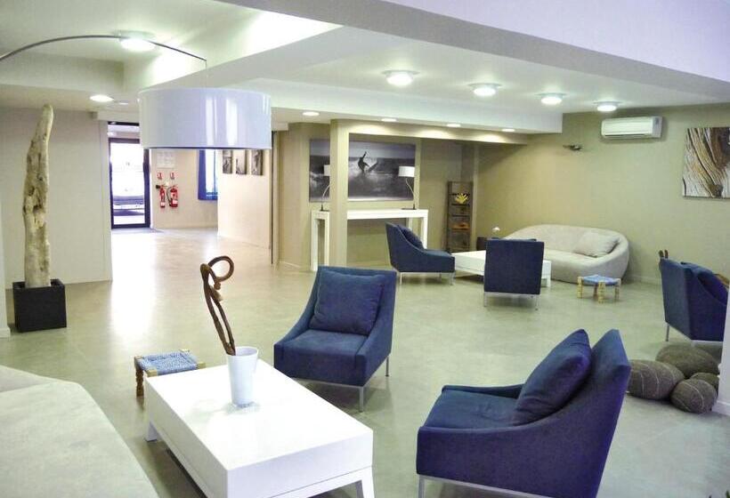 هتل Lagrange Vacances Les Patios Eugenie