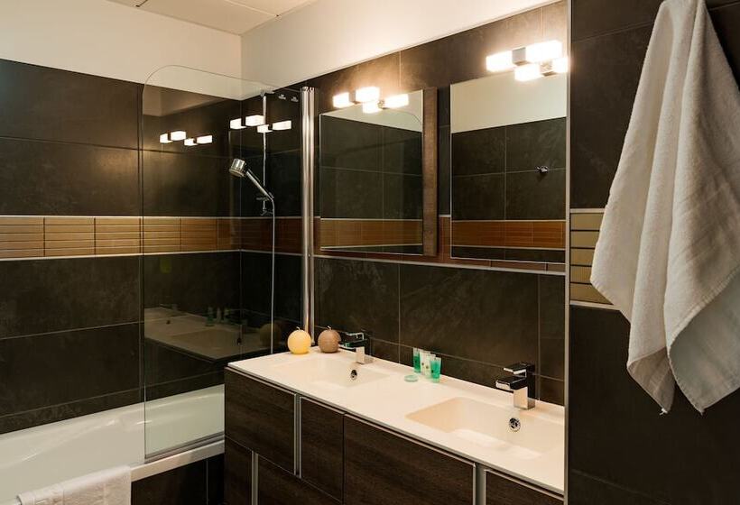 هتل Lagrange Vacances Les Patios Eugenie