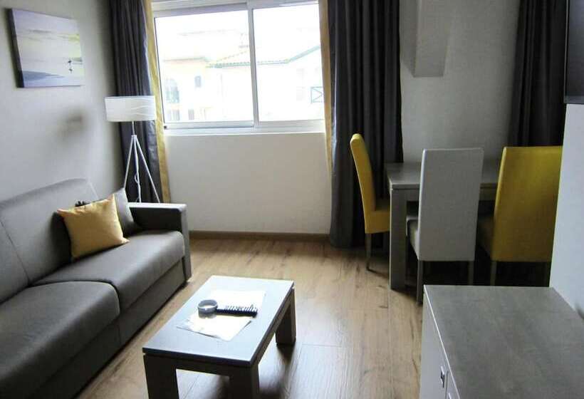 هتل Lagrange Vacances Les Patios Eugenie