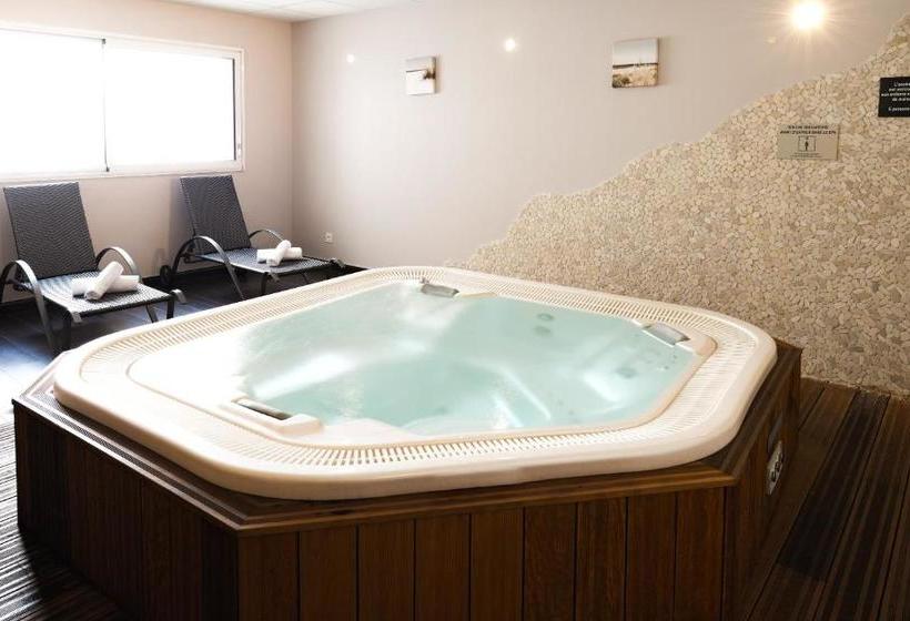 هتل Lagrange Vacances Les Patios Eugenie