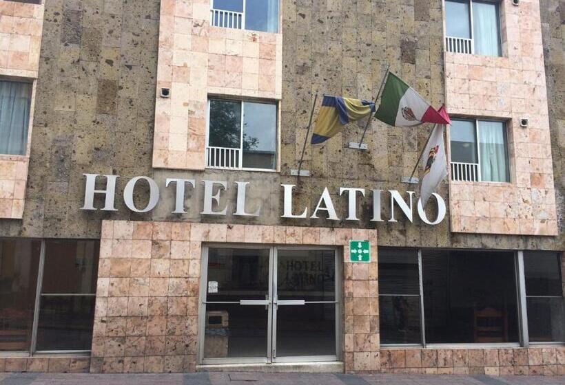 Отель Latino