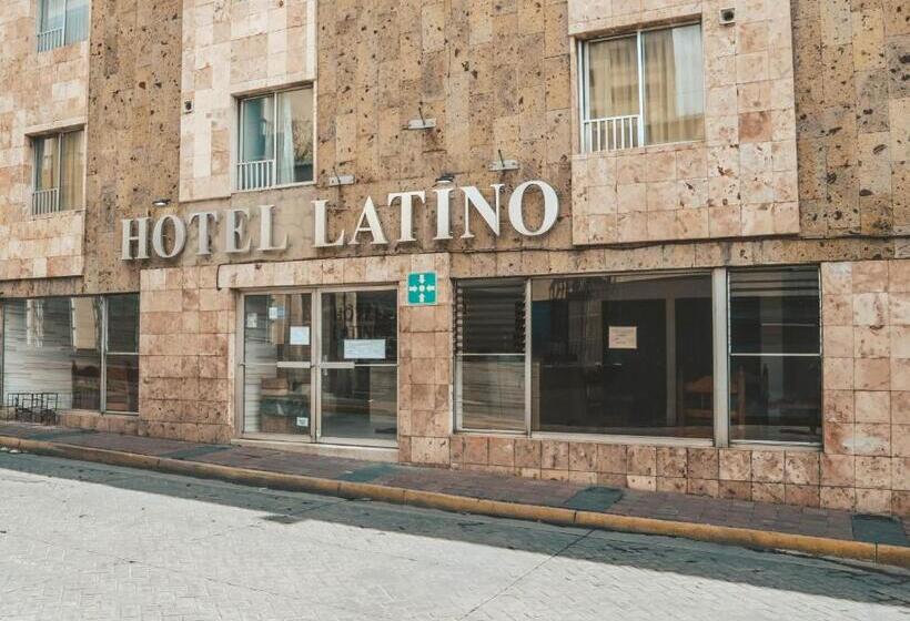 Отель Latino