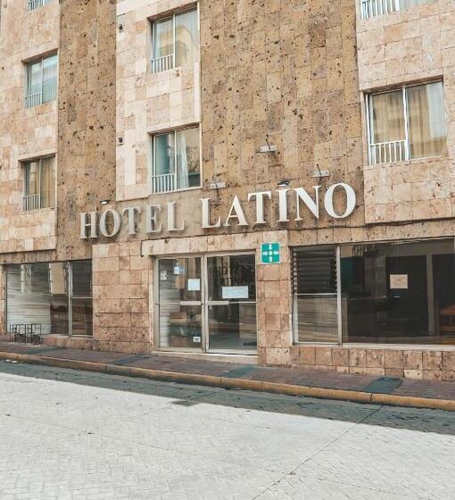 Отель Latino