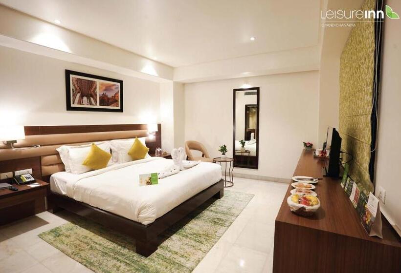 Отель Leisure Inn Grand Chanakya