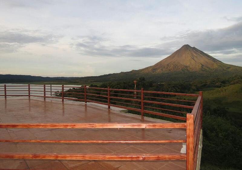 فندق Linda Vista