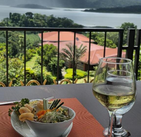 فندق Linda Vista