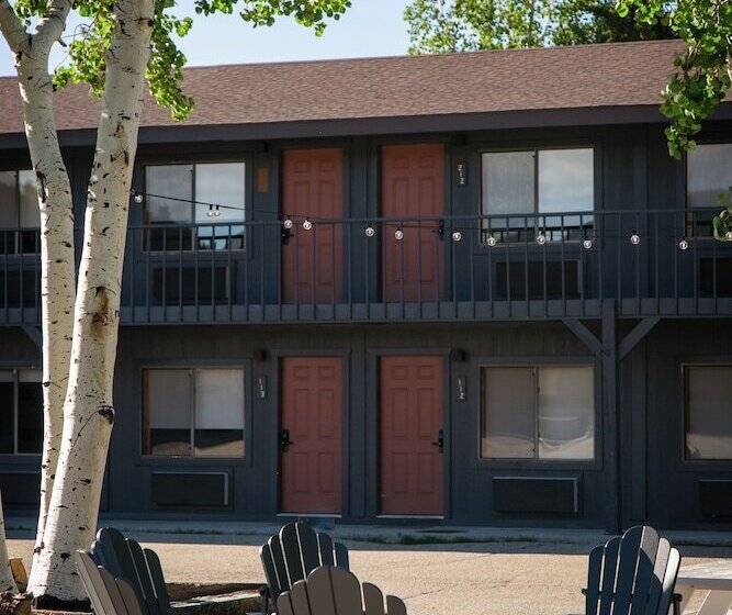 فندق Loge Wolf Creek